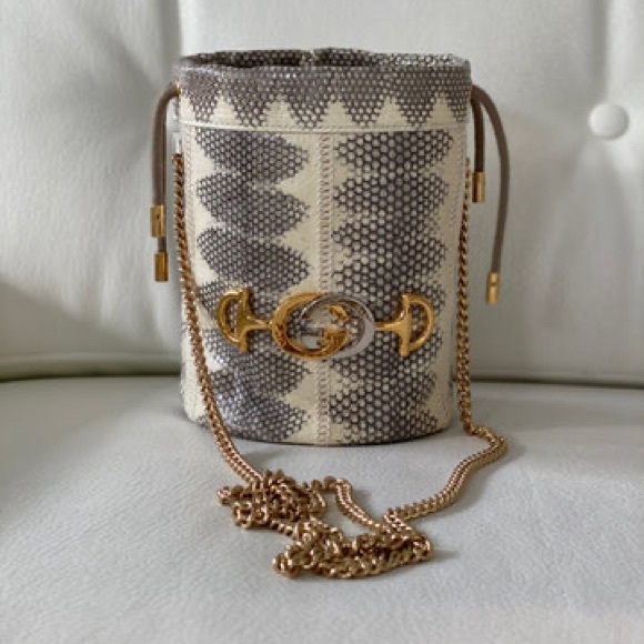 GUCCI BUCKET BAG (AUTHENTIC) - Picture 15 of 16